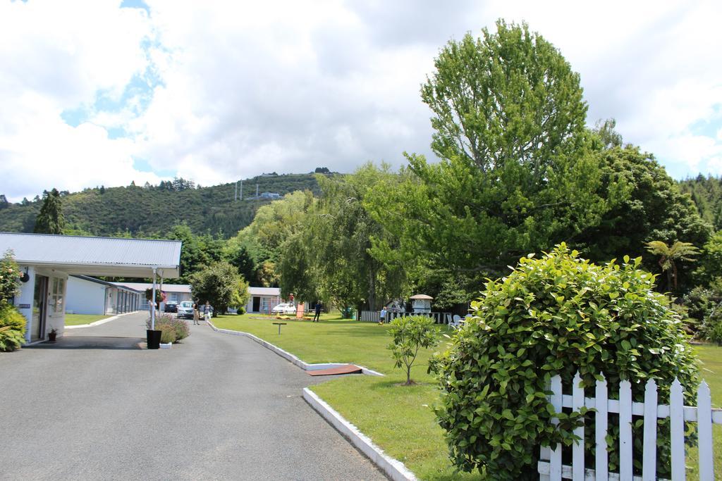 Fairy Springs Motel Роторуа Екстериор снимка