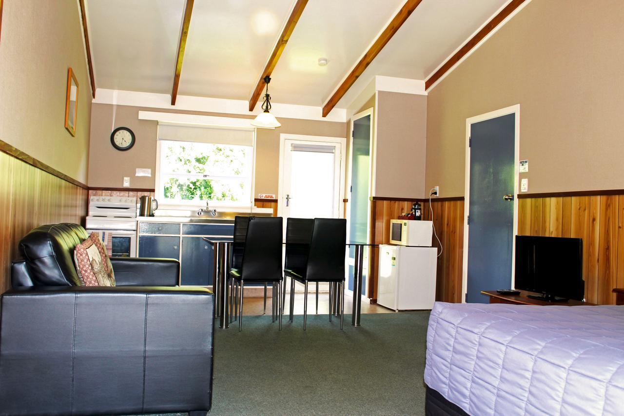 Fairy Springs Motel Роторуа Екстериор снимка